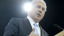 Izraelski premijer Netanyahu napušta ministarske položaje, ostaje premijer
