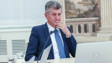 Kujundžić: Liječnicima će dug za prekovremeni rad biti isplaćen u mjesečnim ratama