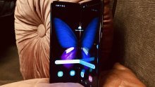 Kažu da su ga već prodali u milijun primjeraka, a mi smo ga upravo isprobali: Doznajte što sve može Samsung Galaxy Fold