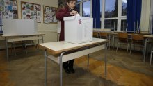 Burno u Mostaru: Predsjednik biračkog odbora zaspao pa naljutio birače