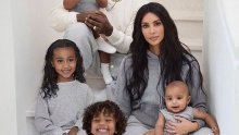 Kim Kardashian ponovno je uspjela podijeliti fanove na društvenim mrežama, a ovoga puta zbog božićnih poklona