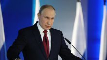 Putin: Dok sam ja na vlasti neće biti istospolnih brakova