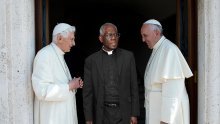 Jesu li odškrinuta vrata za ukidanje celibata? Benedikt XVI i kardinal Sarah, ikona konzervativaca, knjigom izazvali pravi požar. Otkrivamo što se krije iza svega
