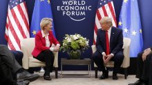 Donald Trump i Ursula von der Leyen neočekivano najavili prekoatlantski trgovinski ugovor
