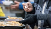 Više od polovine Amerikanaca brine glad i beskućništvo