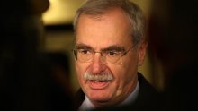 'Borili smo se za demokratizaciju, a sada smjenjujemo ljude!'
