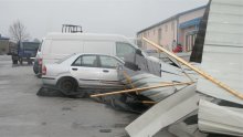 [FOTO] Olujni vjetar u Županji polupao čak 11 automobila