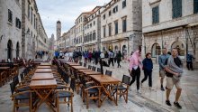 U veljači 5 posto više turista i 9 posto više noćenja