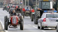 Zbog seljačkog prosvjeda, Jarmina je prometno izolirana