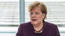Angela Merkel negativna na koronavirus