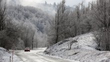 Teretni promet prema Dalmaciji i obrnuto trenutno prekinut zbog olujnog vjetra