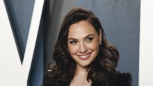 Gal Gadot povezala brojne filmske i glazbene zvijezde: Iz karantene pjevaju Lennonov 'Imagine'