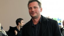 'Nemoguć sam u vezama'