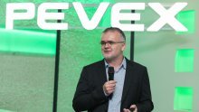 Lovrinčević: Dajte da naši ljudi zarade za svoj kruh. Bit će nam jako teško, ovaj mjesec ćemo isplatiti plaće, ali što će biti slijedeći?