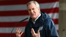 U državi New York 630 umrlih u jednom danu, gradonačelnik Bill de Blasio uputio dramatičan apel