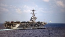 Smijenjeni kapetan američke ratne mornarice pozitivan na koronu
