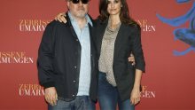Homoseksualac Almodovar pali se na Penelope Cruz