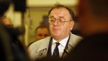 Manjinama dati dvostruko pravo glasa, Ustavni sud pogriješio