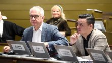 Rajko Ostojić proziva HDZ: Stranačke interese stavili ispred zdravlja građana. Zabrana rada nedjeljom? Nečuveno