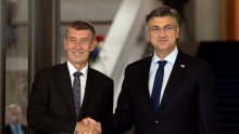 Plenković i Babiš telefonom razgovarali o dolasku čeških turista: Ministri će predložiti 'prihvatljive modele'
