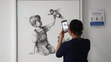 Banksy svojim novim radom odaje priznanje zdravstvenim radnicima