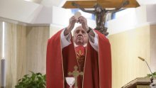 Papa: Pandemija nas je naučila da smo svi u istom škripcu