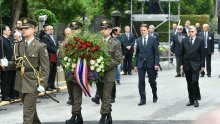 [FOTO/VIDEO] Jandroković na Mirogoju položio vijenac za bleiburške žrtve i poručio: Sabor je pokrovitelj komemoracije na Bleiburgu, tako treba i ostati