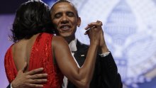 Obama se ufa u Trumpa, Michelle prespavala izbore
