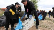 State leaders take part in Green Cleanup drive