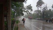 Ciklon Amphan poharao Indiju i Bangladeš; poplavljena sela, polomljena stabla, prekinute telekomunikacije...