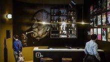 [FOTO] U šibenskom kazalištu predstavljena 'Brešanova soba', Vinko Brešan otkrio što ga u njoj najviše veseli