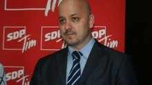 'Nedopustivo je da ljudi rade, a ne primaju plaću'