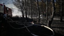 Vatrogasci svladali veliki požar u Kaštel Sućurcu