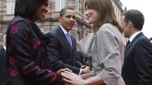 Sarkozy i Carla dočekali Obamu i Michelle