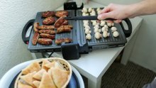 Domaćeg mesa u izobilju, a trgovcima i dalje draže uvozno