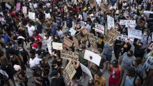 Prosvjedi u SAD-u traže reformu policije nakon Floydova ubojstva
