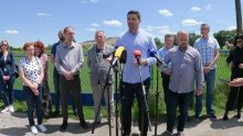 Bernardić: Umjesto da se ministar Ćorić bavi rješavanjem pitanja otpada, on dostavlja naftu u Budimpeštu i piše predizborni program HDZ-a