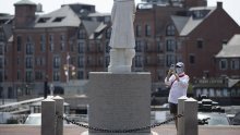 Diljem SAD-a uništavaju Kolumbove spomenike, u Bostonu ostao bez glave, a sve zbog ubojstva Georgea Floyda
