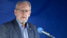 Božinović: Svi su u Zadru zakazali; opomenuo je novinare da im razmak nije dovoljan, pa dobio protutvrdnju