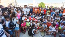 Bugarski tenisač Dimitrov zaražen koronavirusom, družio se s djecom u Zadru: Stožer odaslao hitno priopćenje