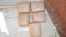 Pao dvojac koji je u kući i motociklu sakrio više od 30 kilograma
marihuane