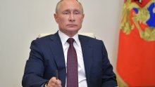 Putinova košulja osvanula u oglasniku, Kremlj odlučno demantira prodavača