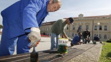 Nezaposleni rade kao čistači, vozači, asistenti u nastavi…