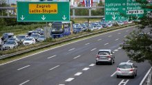 Ogromne gužve na cestama, a što se tek sprema: Slovenci javljaju o kolonama od 9 km ispred Kaštela i 10 km na Karavankama!