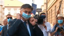 [FOTO] Plenković stavio masku i ušao u Sabor: Osim Ivana, koliko znam, nema više zaraženih