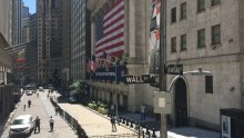 Wall Street snažno porastao, Fed povećao kamate