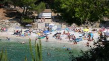 Turističku pristojbu moraju plaćati i oni iznajmljivači koji nisu imali niti jednog gosta. 'Zbog toga nas nazivaju uhljebima, lopovima...'