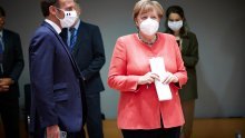 Merkel će posjetiti Macrona u drugoj polovici kolovoza