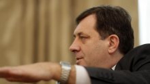 Ostavka vlade Republike Srpske samo šminka?