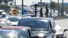 Vjetar usporava vožnju na autocesti, zabrane na Jadranskoj magistrali